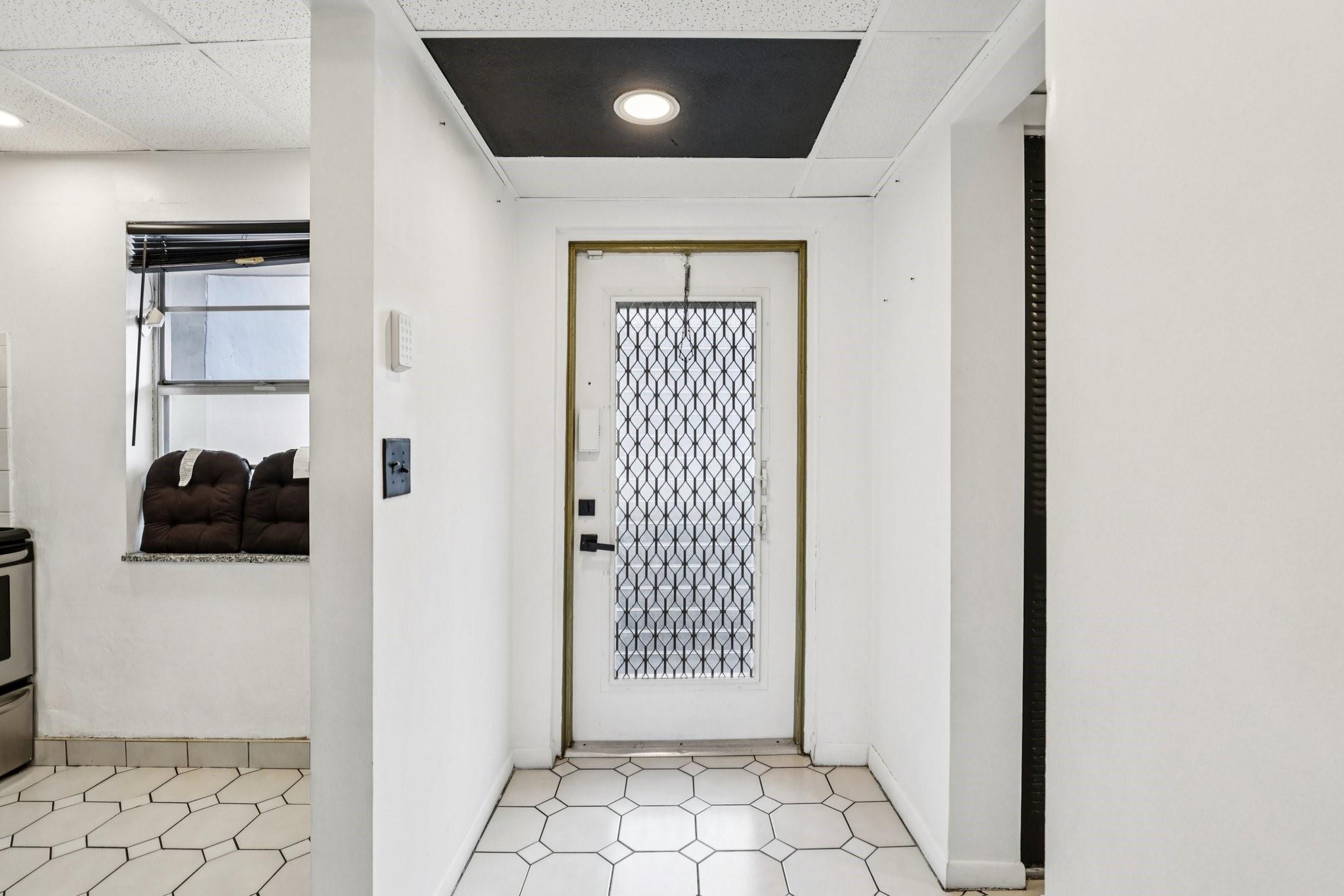 ORIOLE GOLF & TENNIS CLUB - Residential