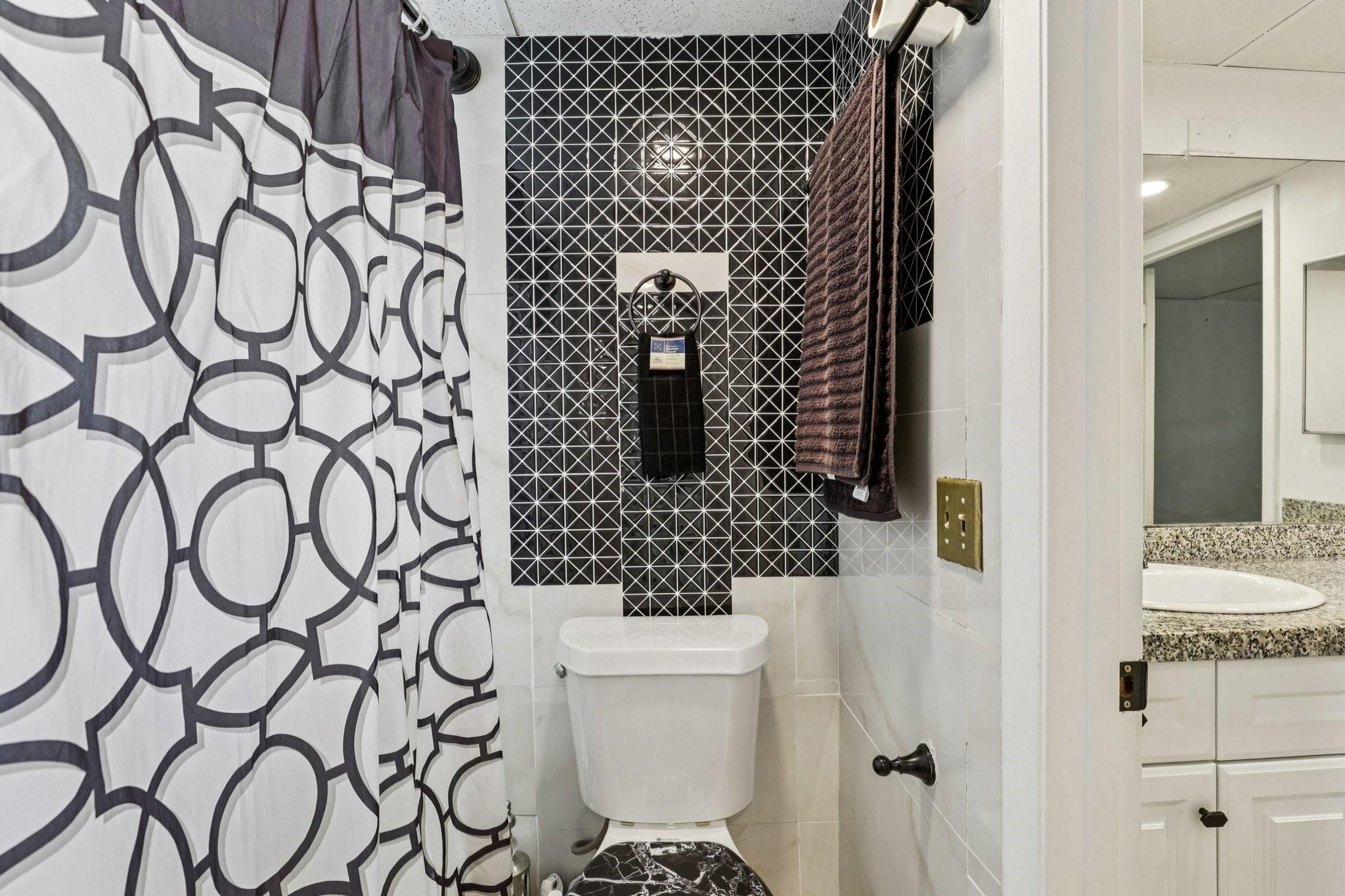 ORIOLE GOLF & TENNIS CLUB - Residential