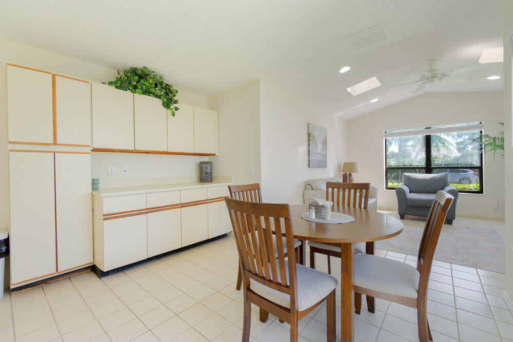 EASTPOINTE SUB 9-A - Residential Lease