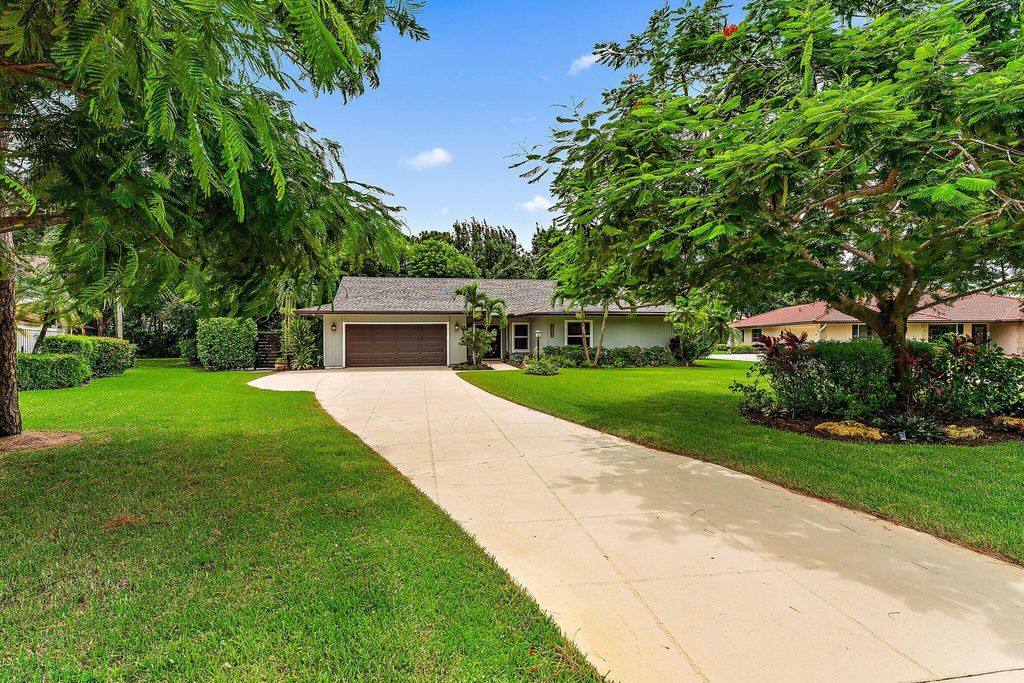 Photo of 19546 Red Gum Trail, Jupiter, FL 33458 (MLS # R11009668)