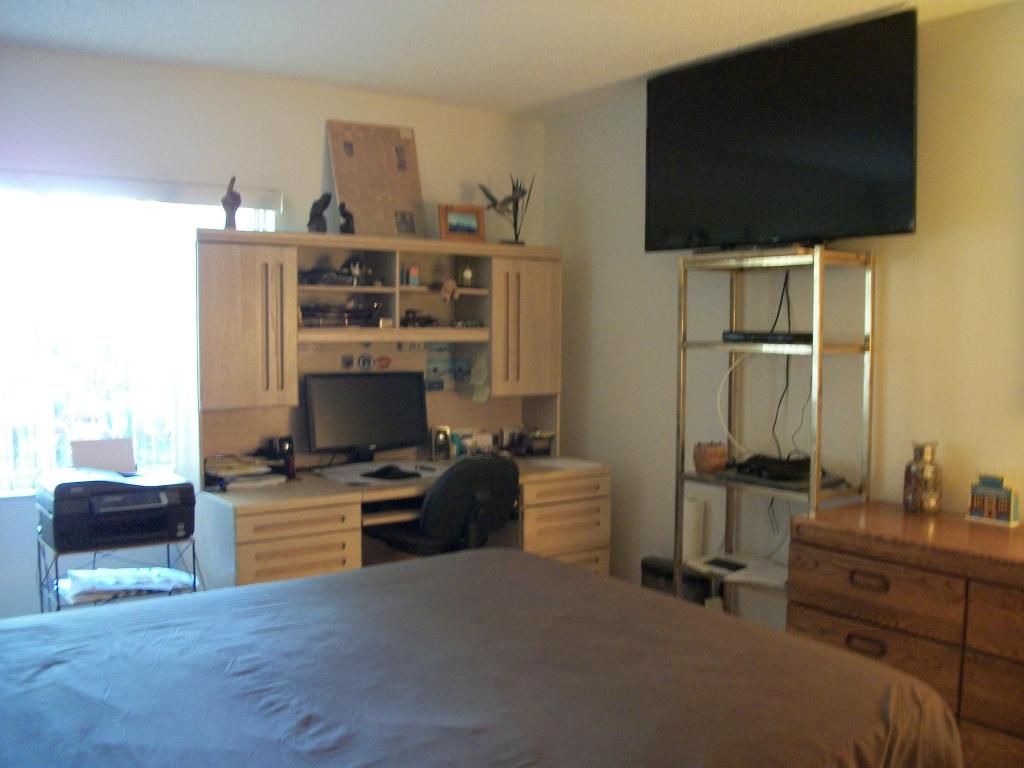 WHISPER WALK SEC C CONDO - Residential