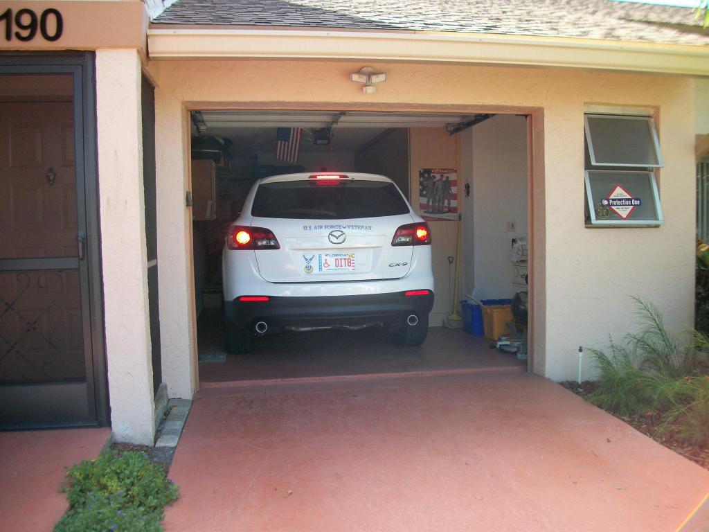 WHISPER WALK SEC C CONDO - Residential