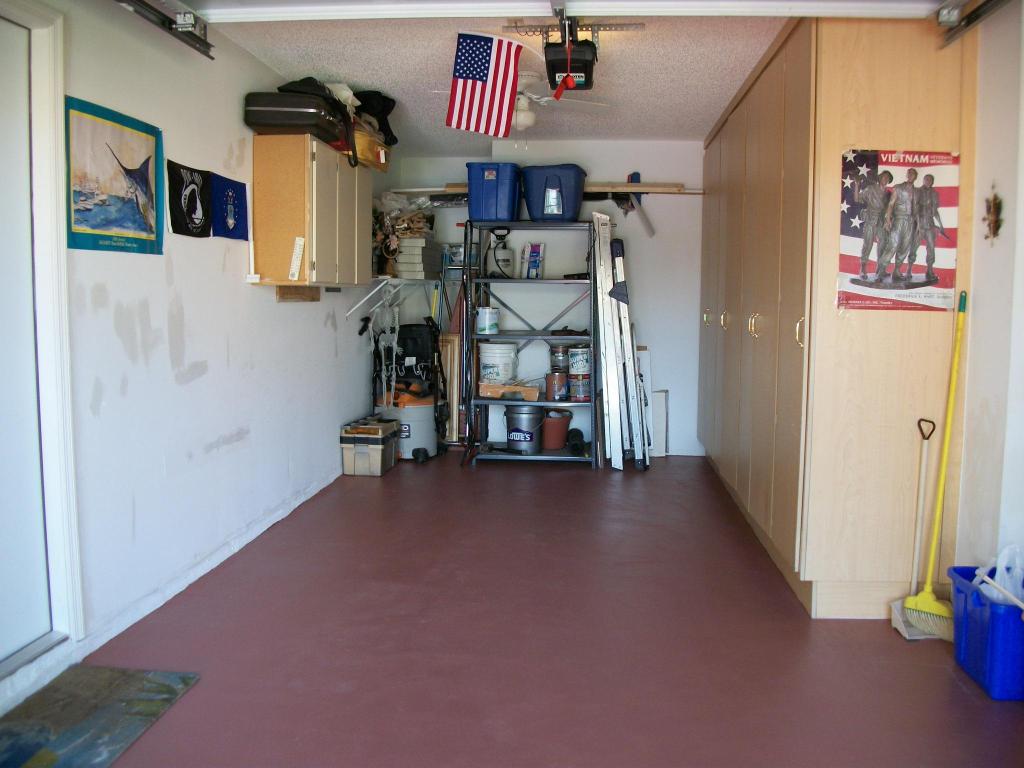 WHISPER WALK SEC C CONDO - Residential