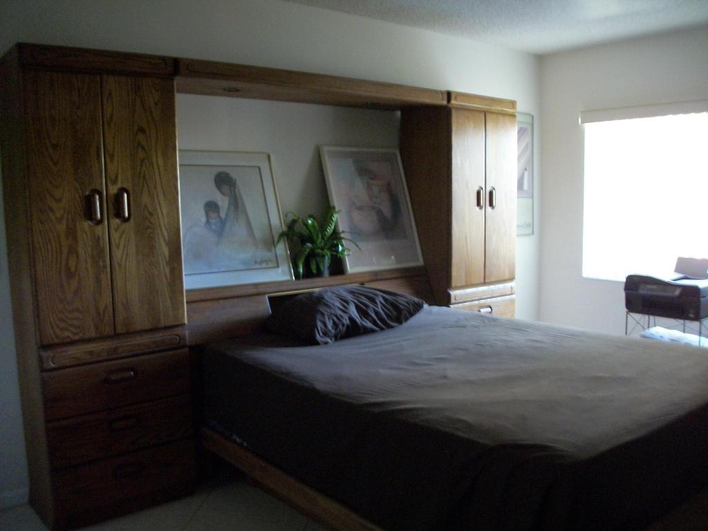 WHISPER WALK SEC C CONDO - Residential