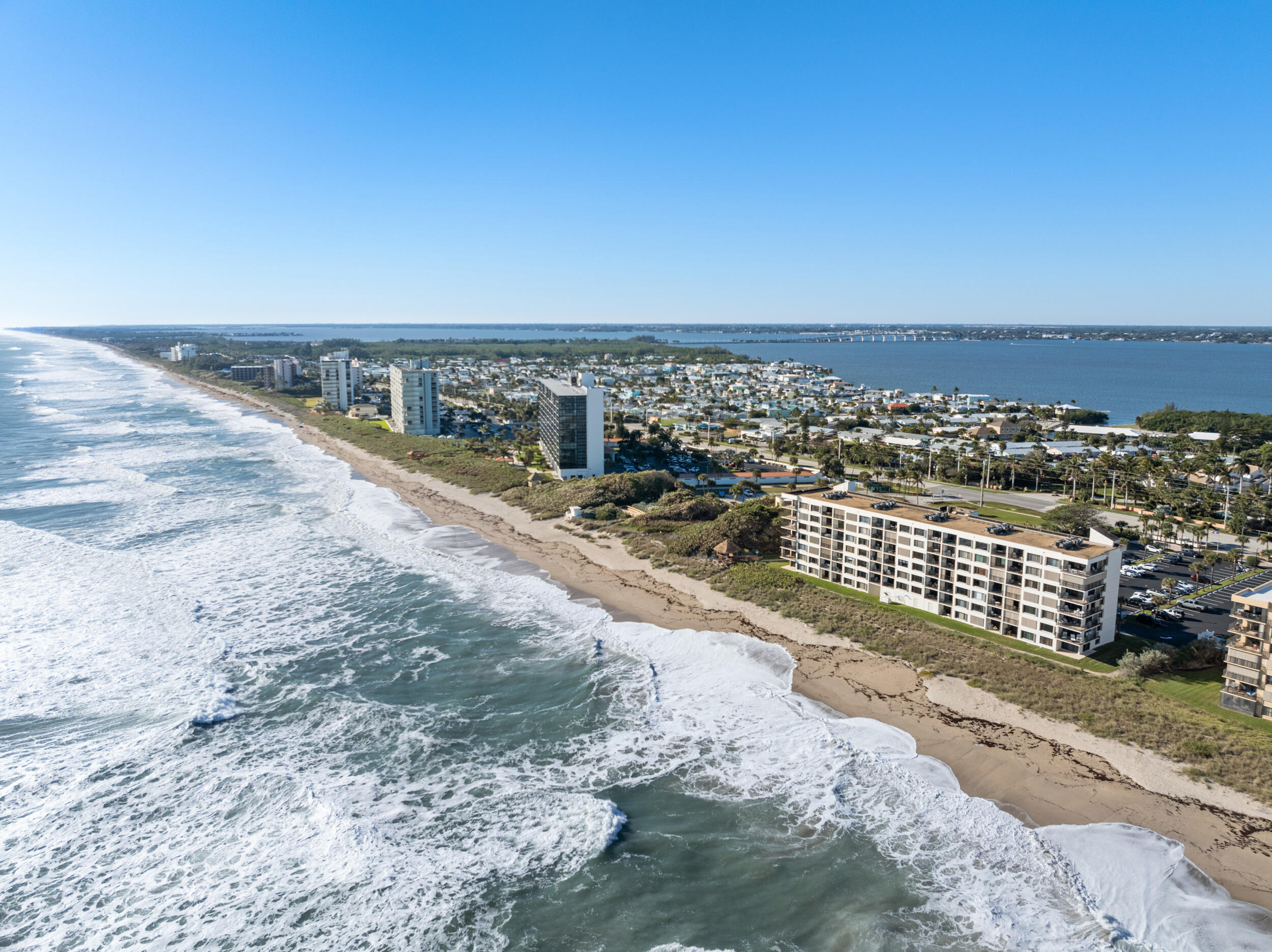 10310 S Ocean Drive 609