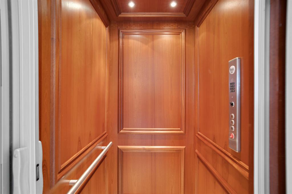 LAKE ROGERS ISLE UNIT A - Residential