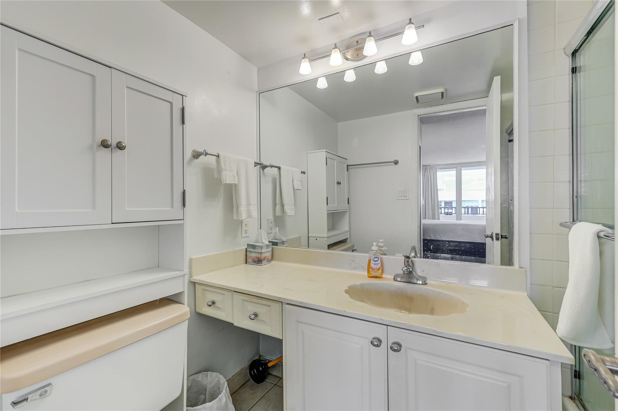 Silver Thatch Atlantic Pl - Residential Lease