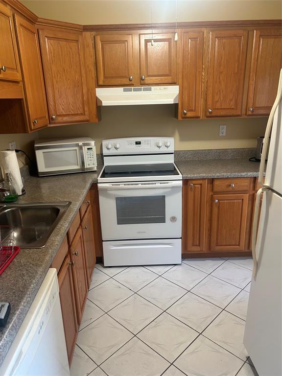 4321 NW 16th Street C202