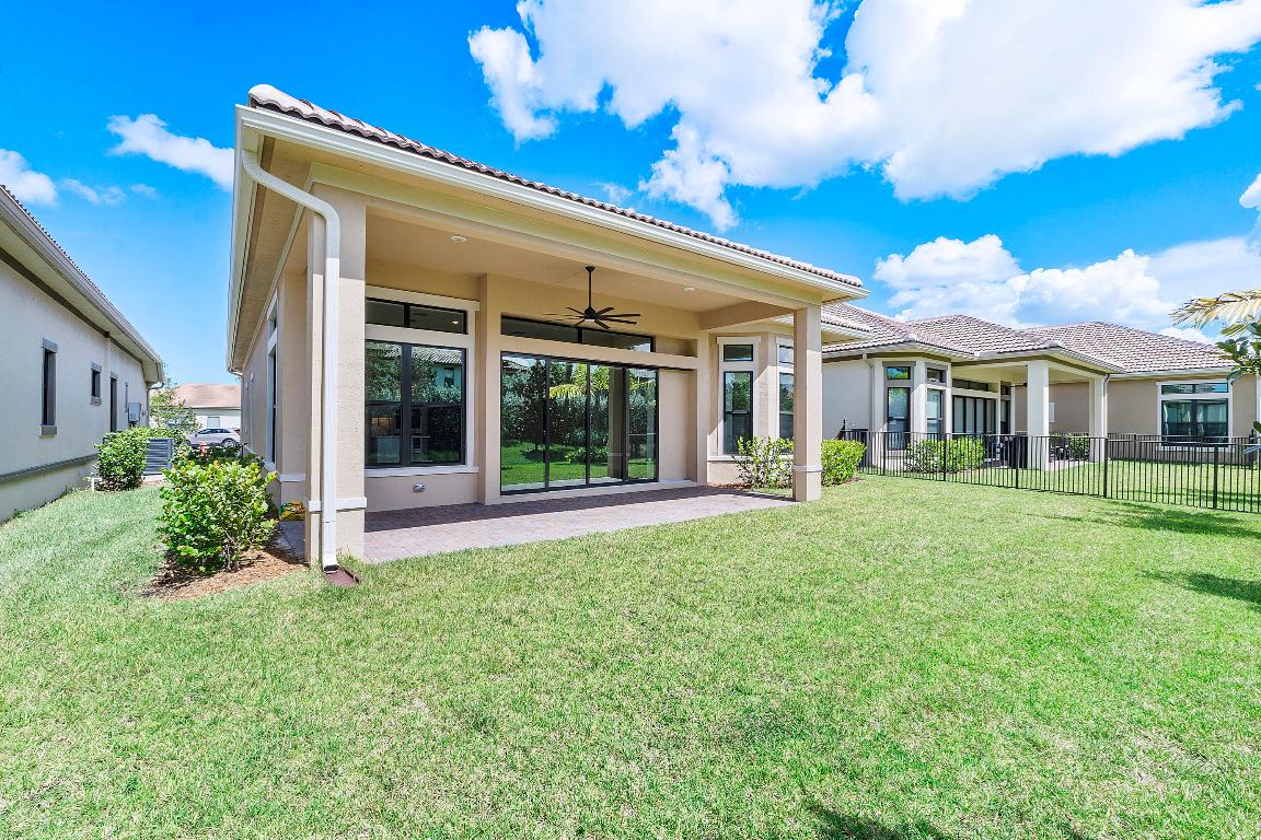 PARKLAND ROYALE - Residential