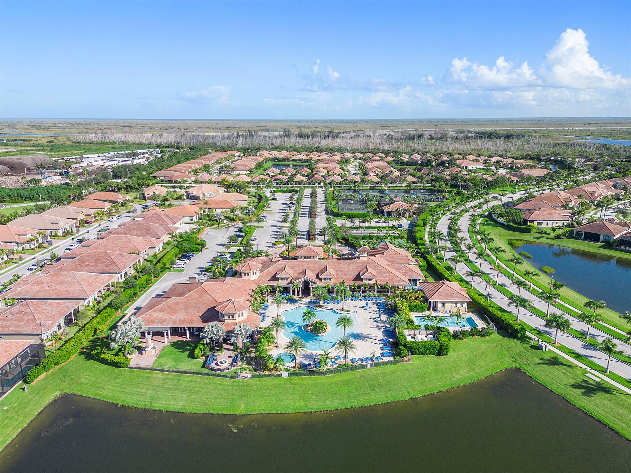 PARKLAND ROYALE - Residential