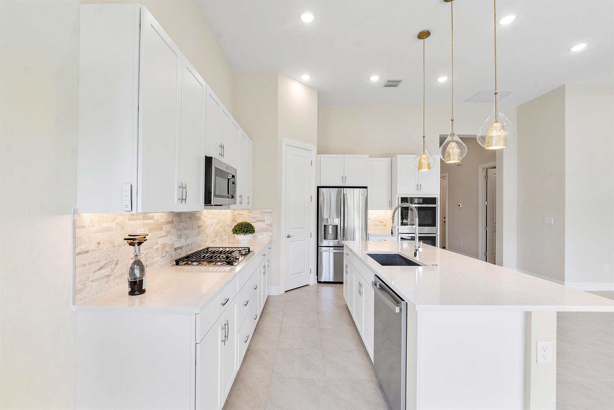 PARKLAND ROYALE - Residential