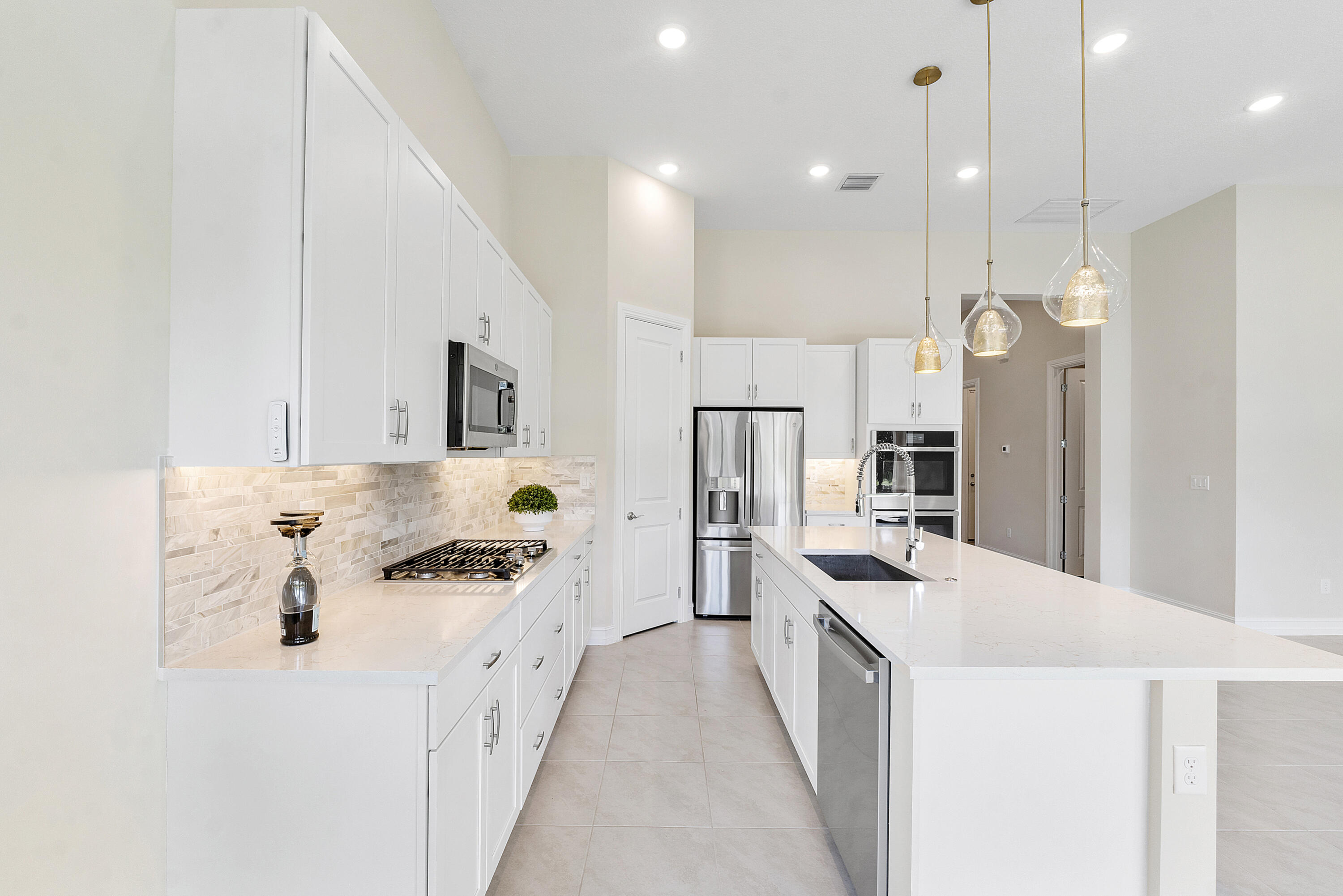 PARKLAND ROYALE - Residential