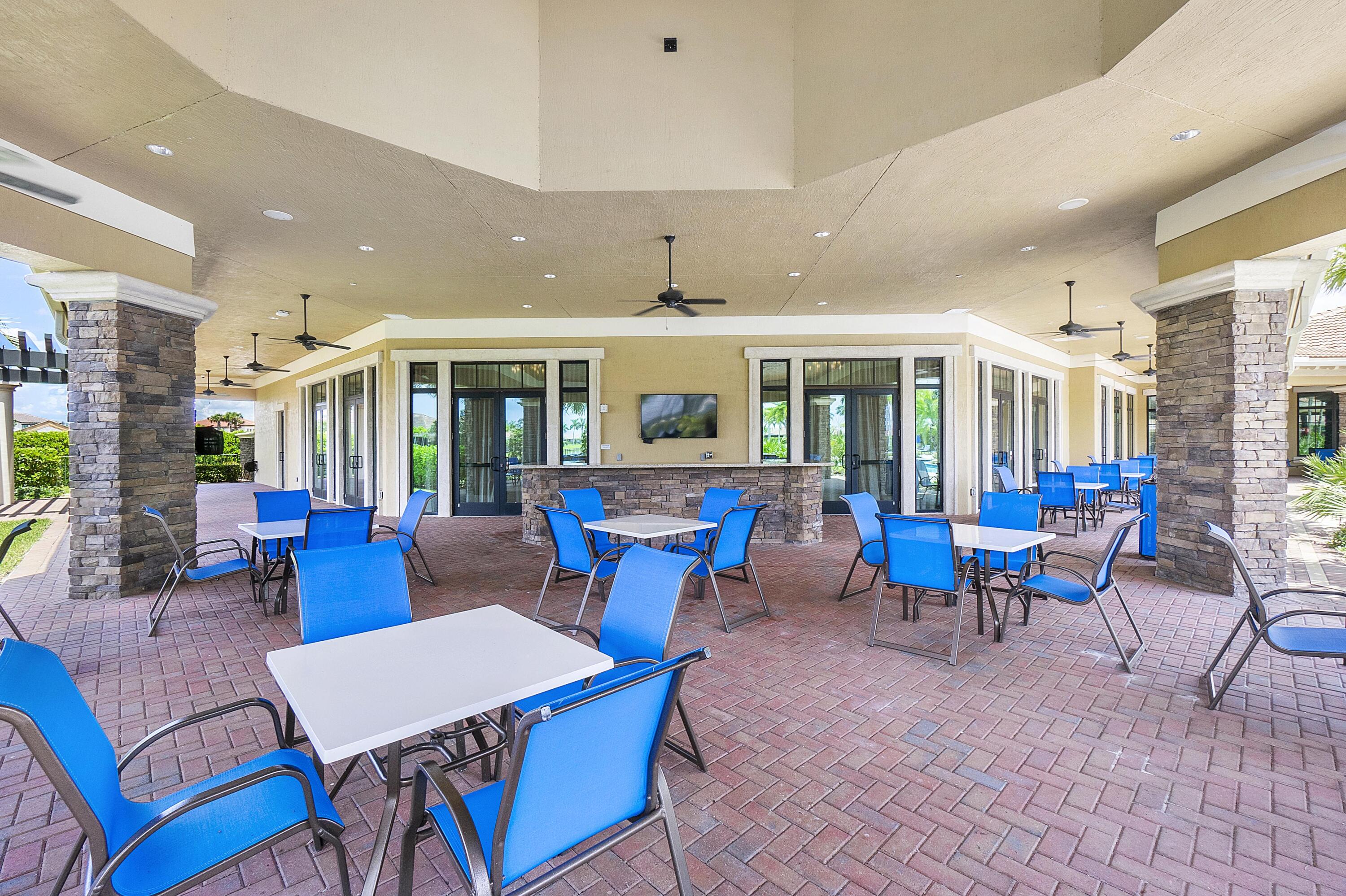 PARKLAND ROYALE - Residential