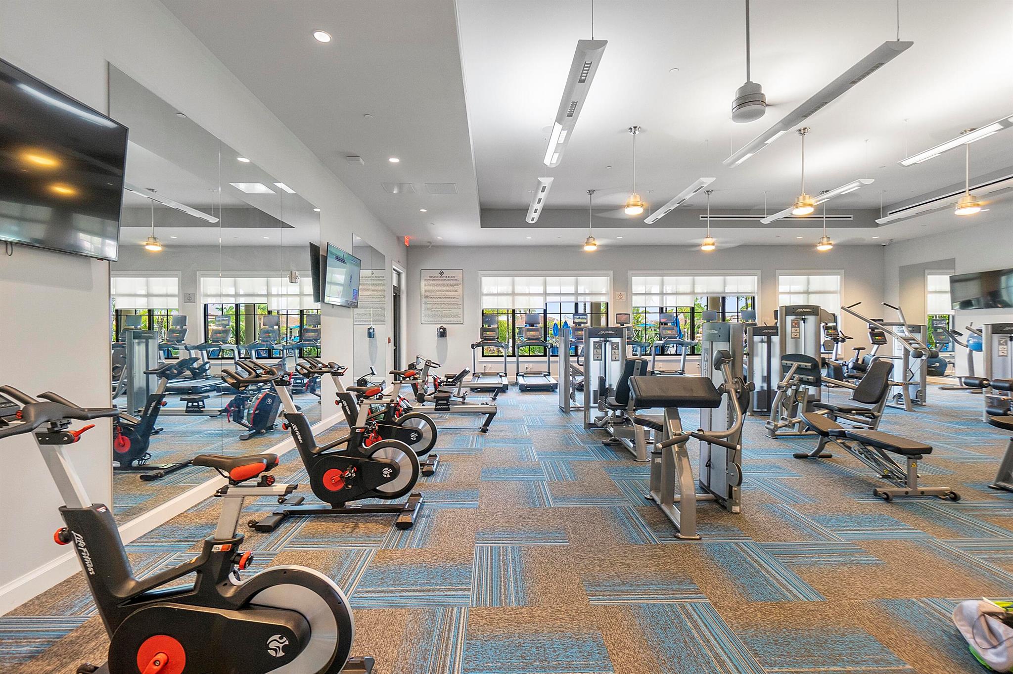 PARKLAND ROYALE - Residential