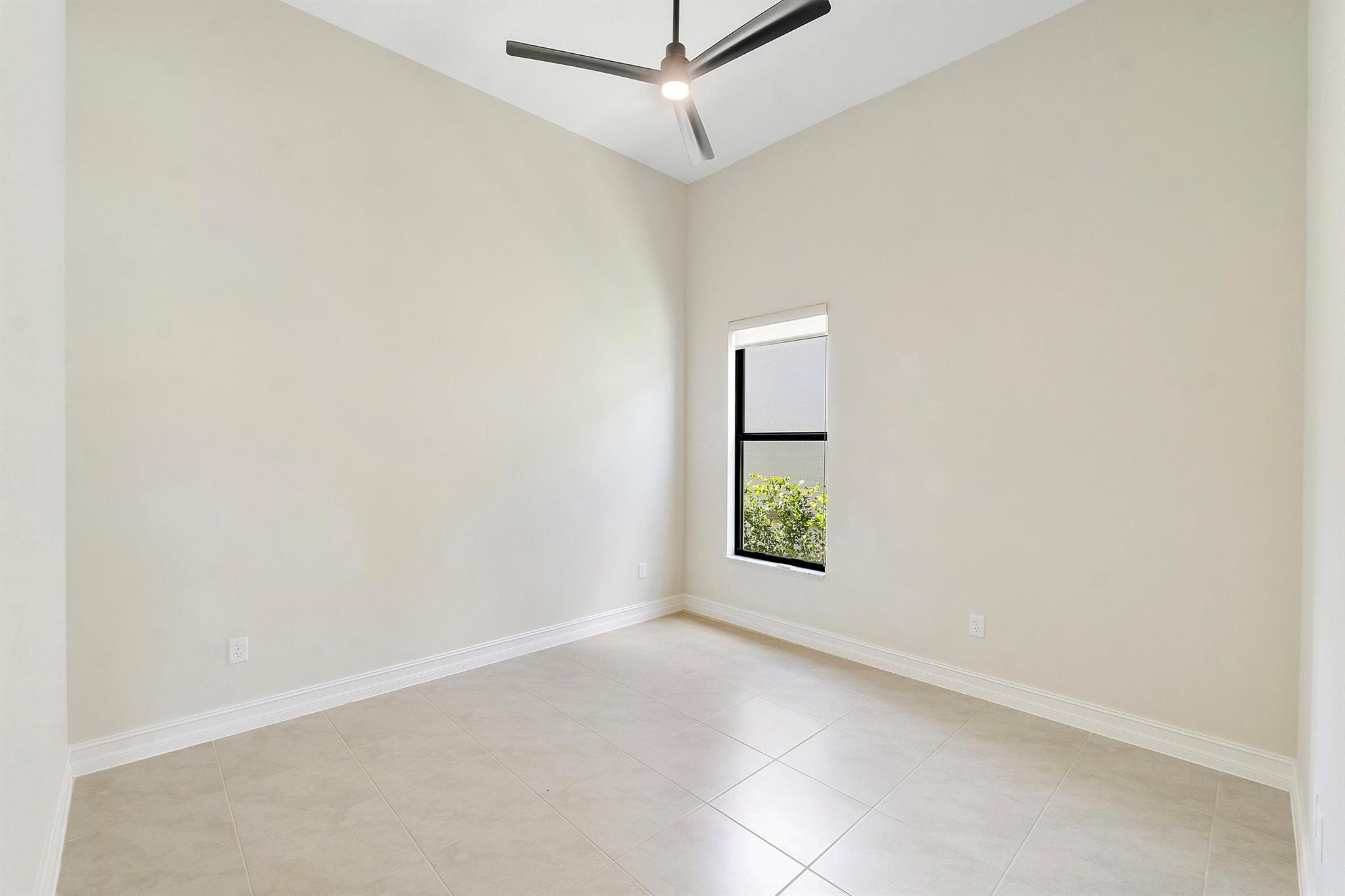 PARKLAND ROYALE - Residential