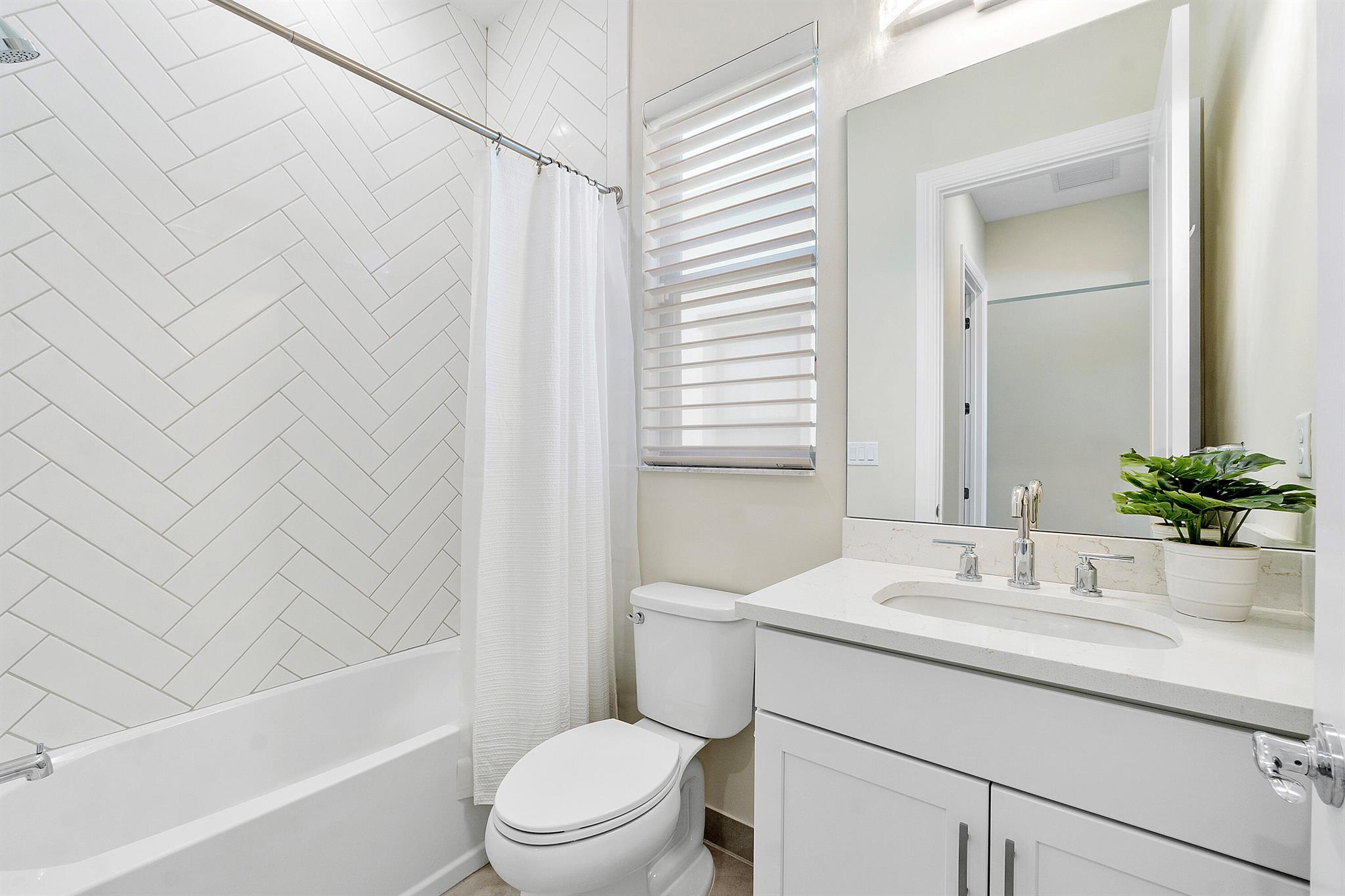 PARKLAND ROYALE - Residential