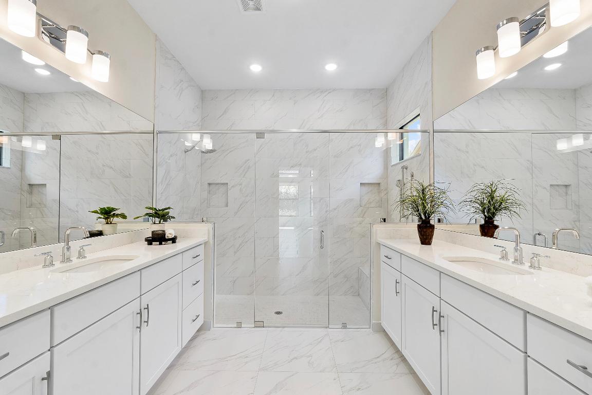 PARKLAND ROYALE - Residential