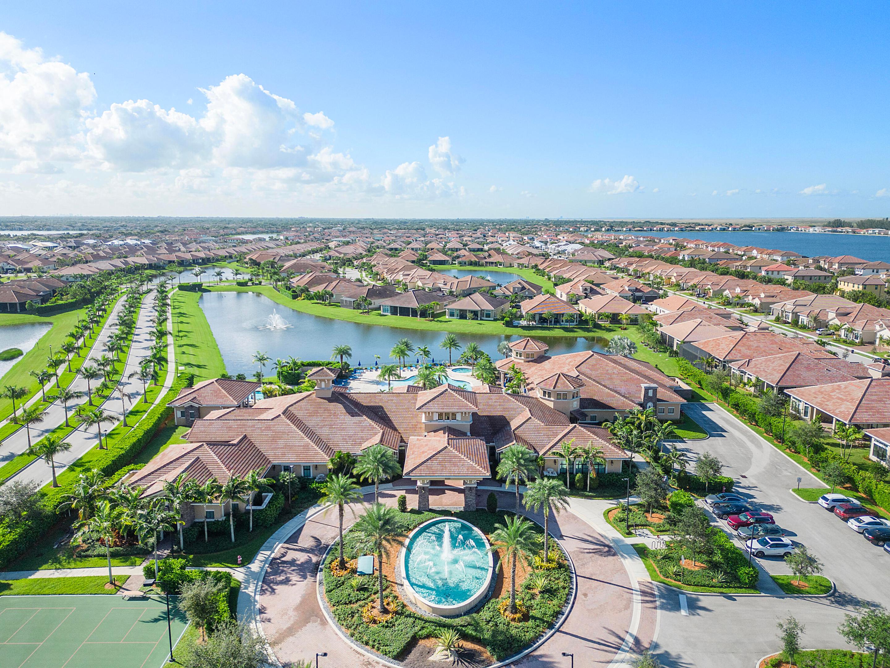 PARKLAND ROYALE - Residential