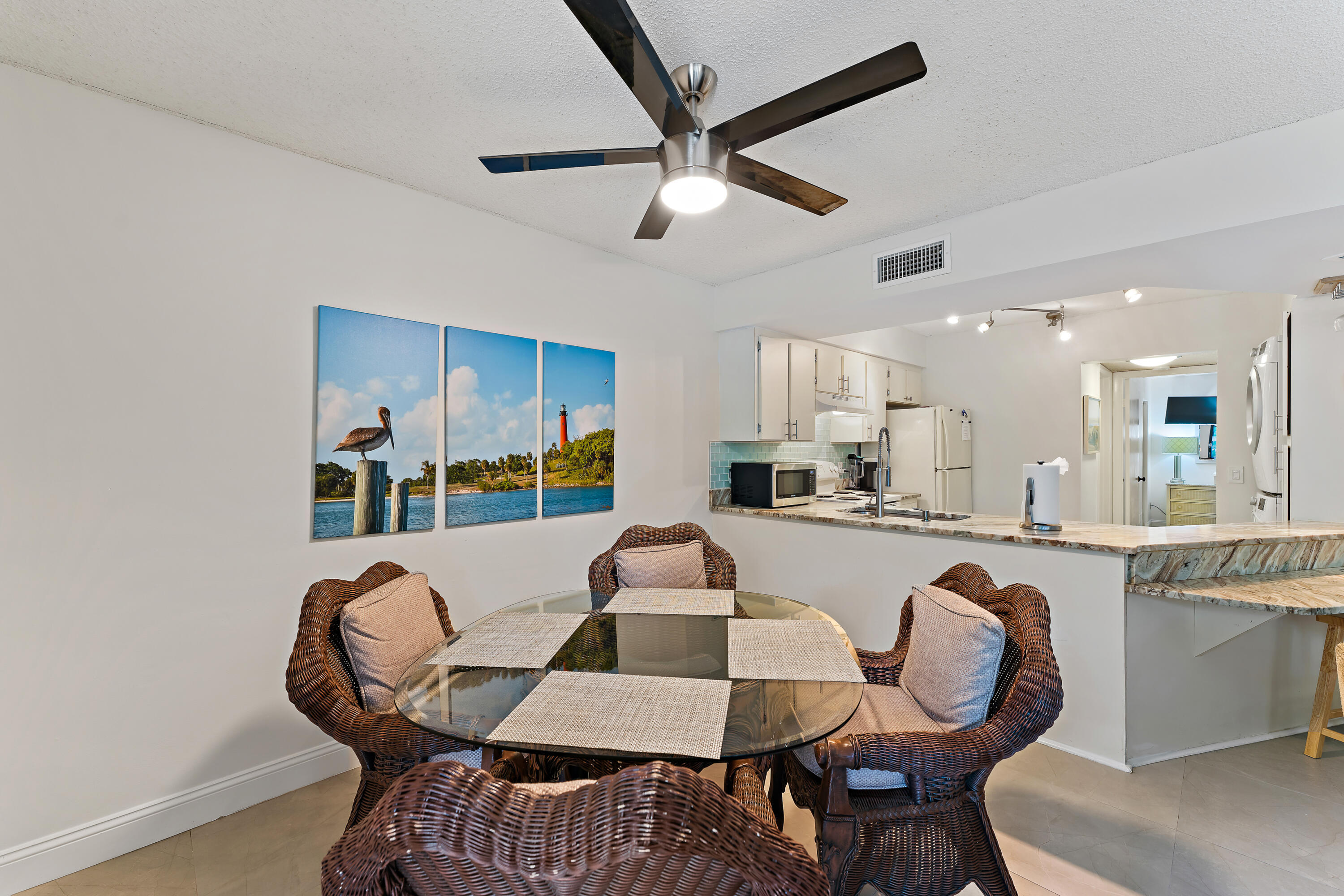 SEA RISE CONDO - Residential Lease