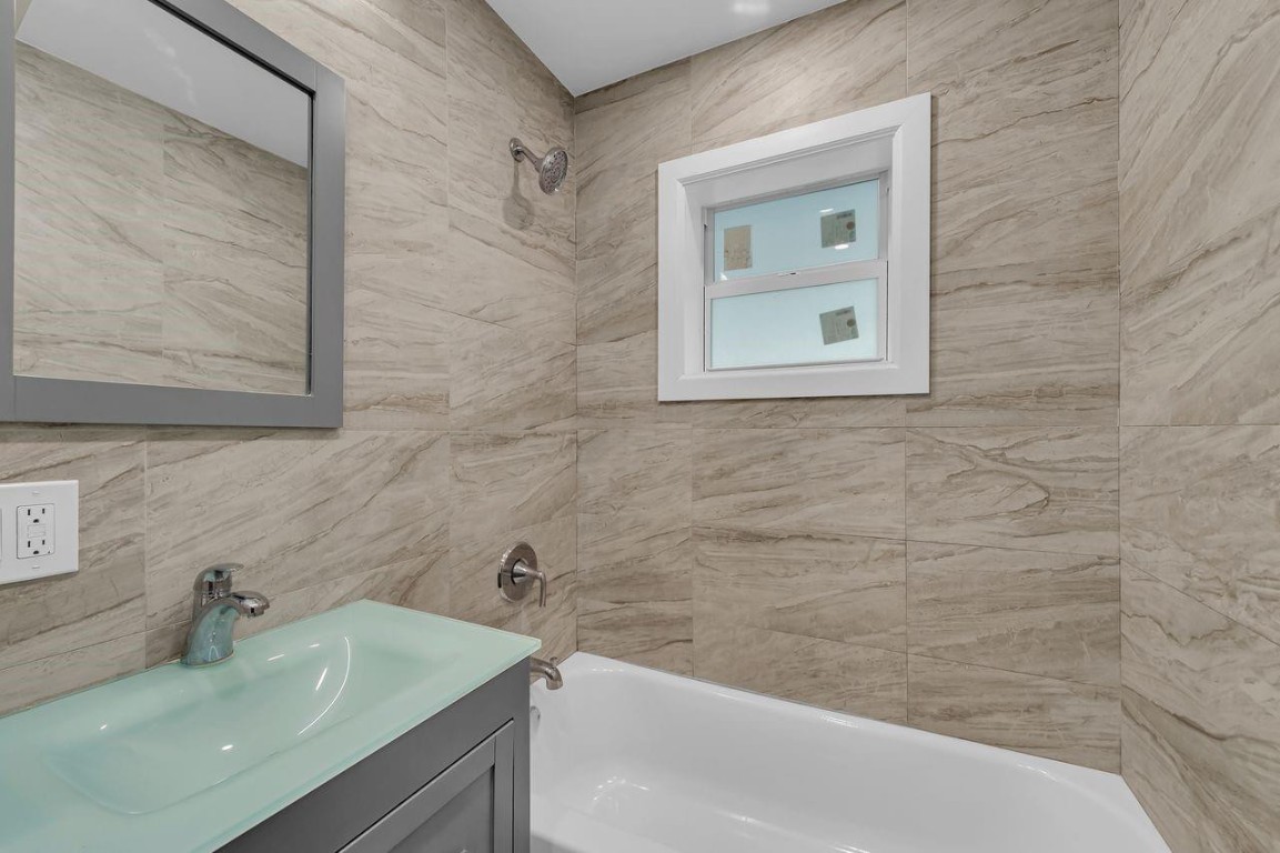 Washington Heights - Residential Income