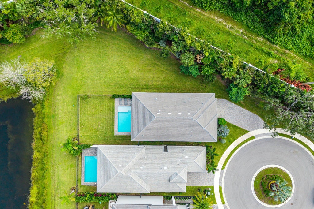Photo of 8209 ESSEX COUNTRY CLUB Drive, Boca Raton, FL 33434 (MLS # B26092644)