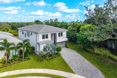 8209 ESSEX COUNTRY CLUB Drive Boca Raton FL 33434