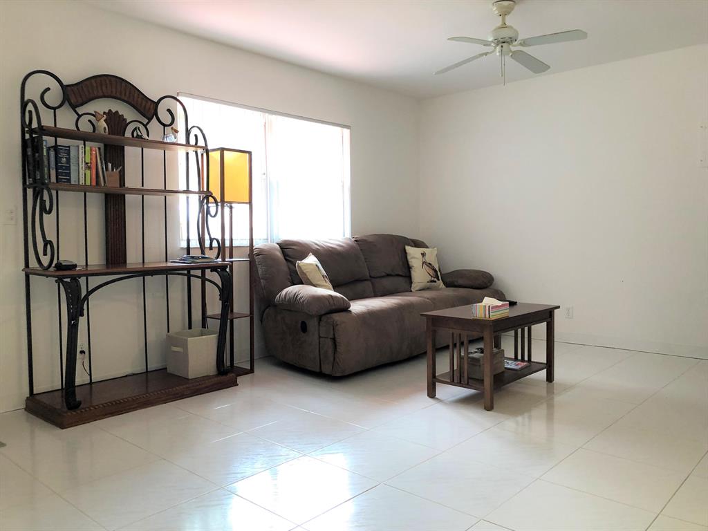 KINGS POINT SEVILLE CONDOS - Residential