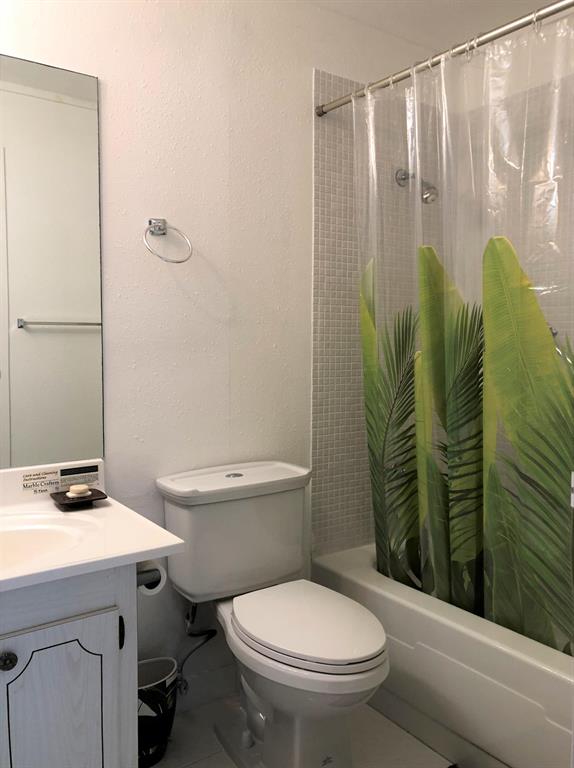 KINGS POINT SEVILLE CONDOS - Residential