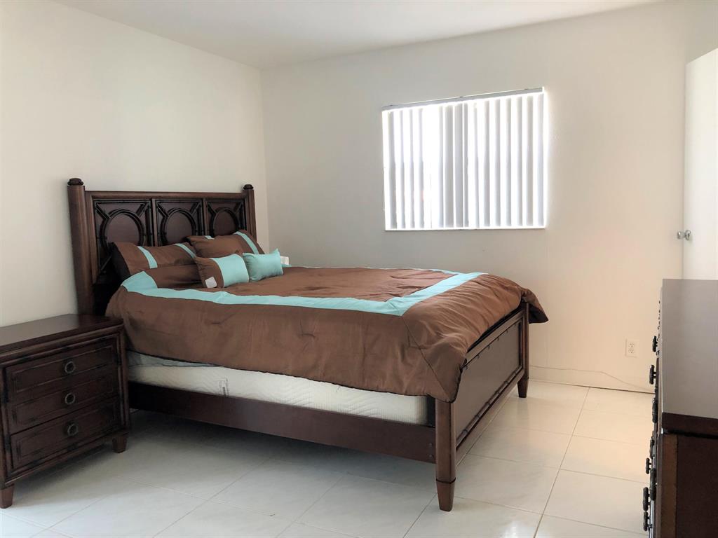 KINGS POINT SEVILLE CONDOS - Residential