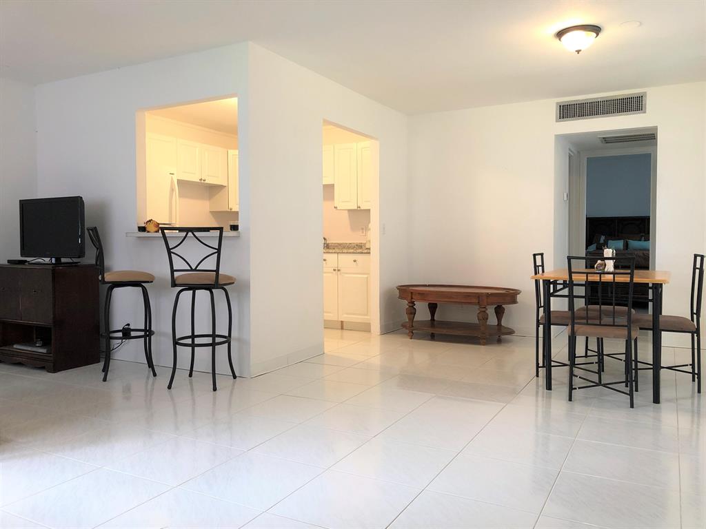 KINGS POINT SEVILLE CONDOS - Residential