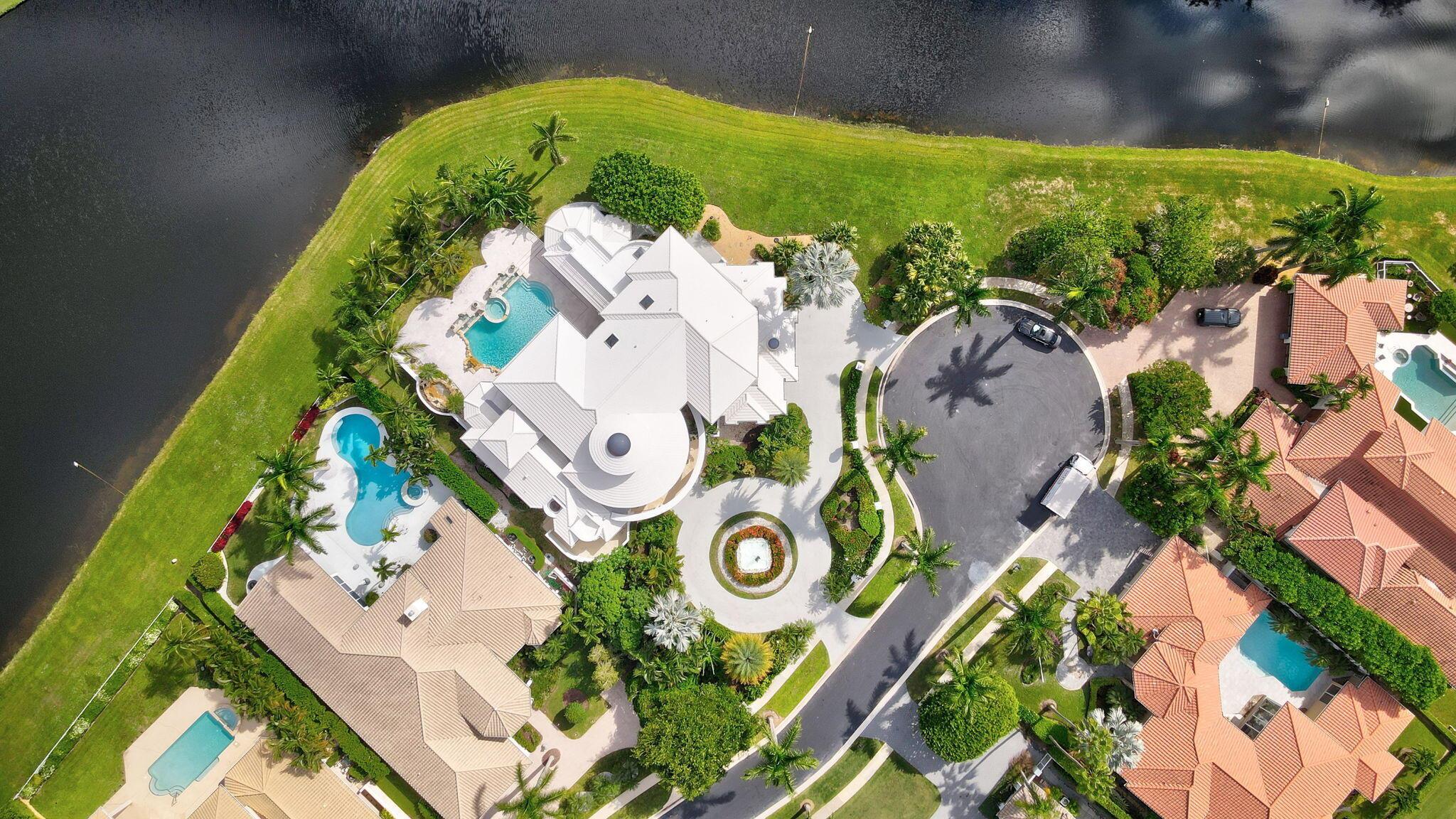 HOLLOWS - Residential