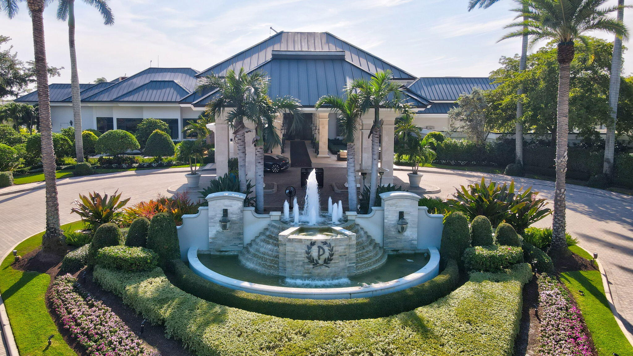 HOLLOWS / POLO CLUB - Residential