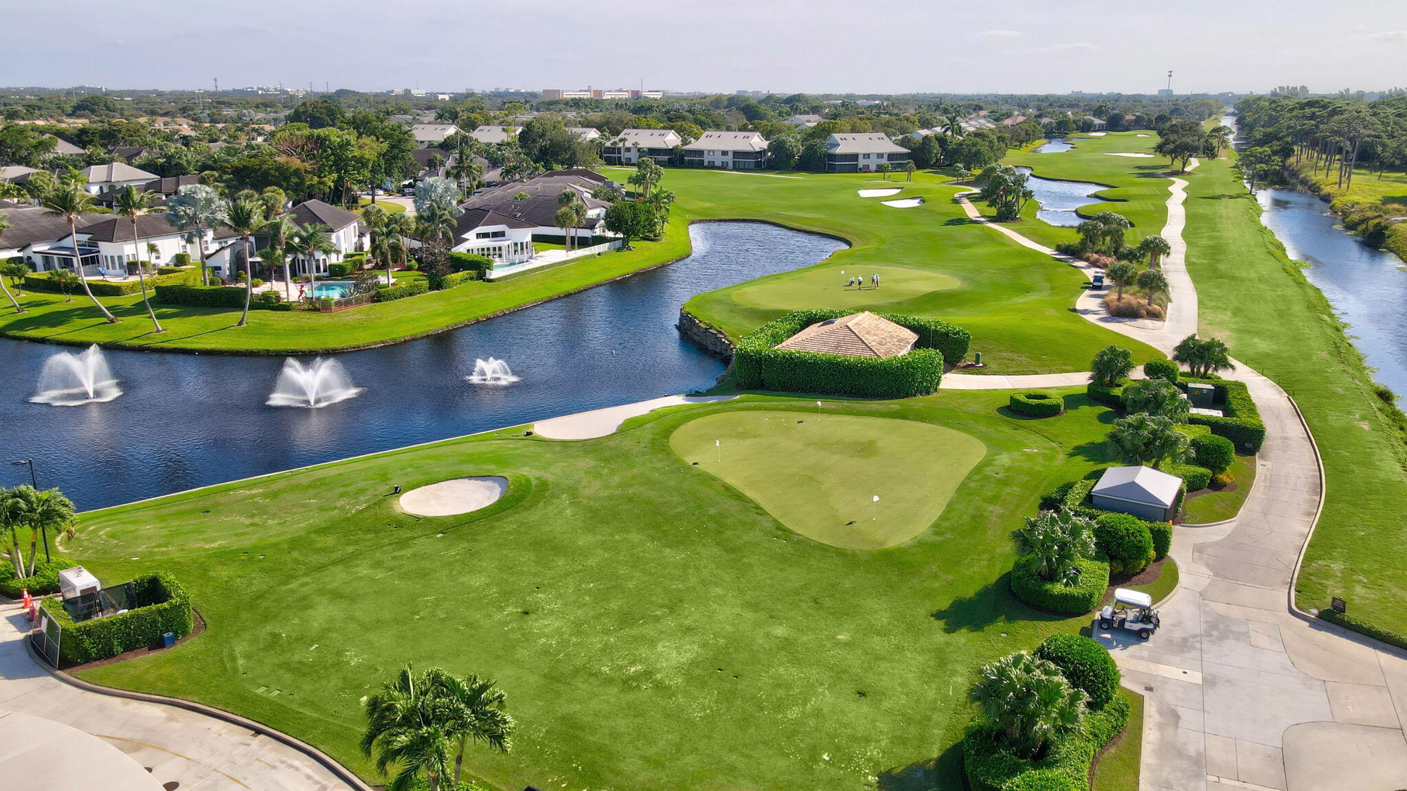 HOLLOWS / POLO CLUB - Residential