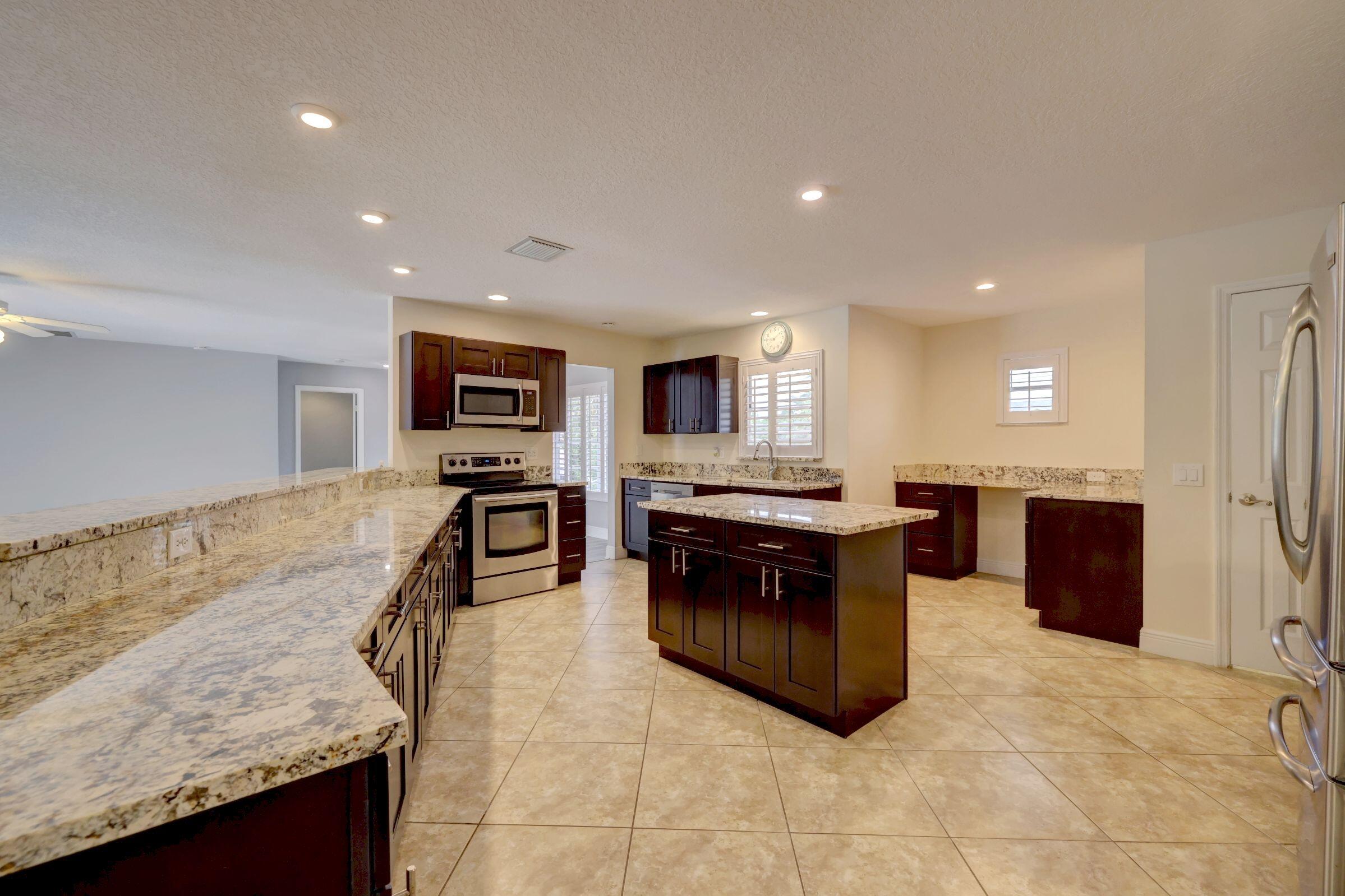 SOUTH PORT ST LUCIE UNIT 5 - Residential