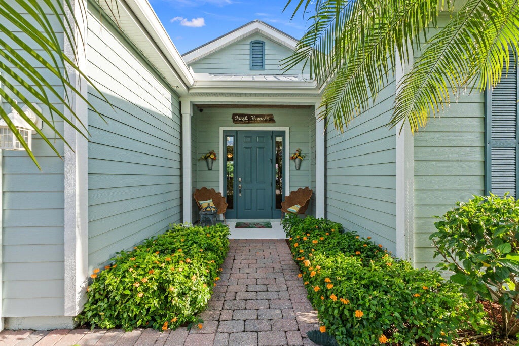 Photo of 466 NE Bluefish Point, Port Saint Lucie, FL 34983 (MLS # R11024128)