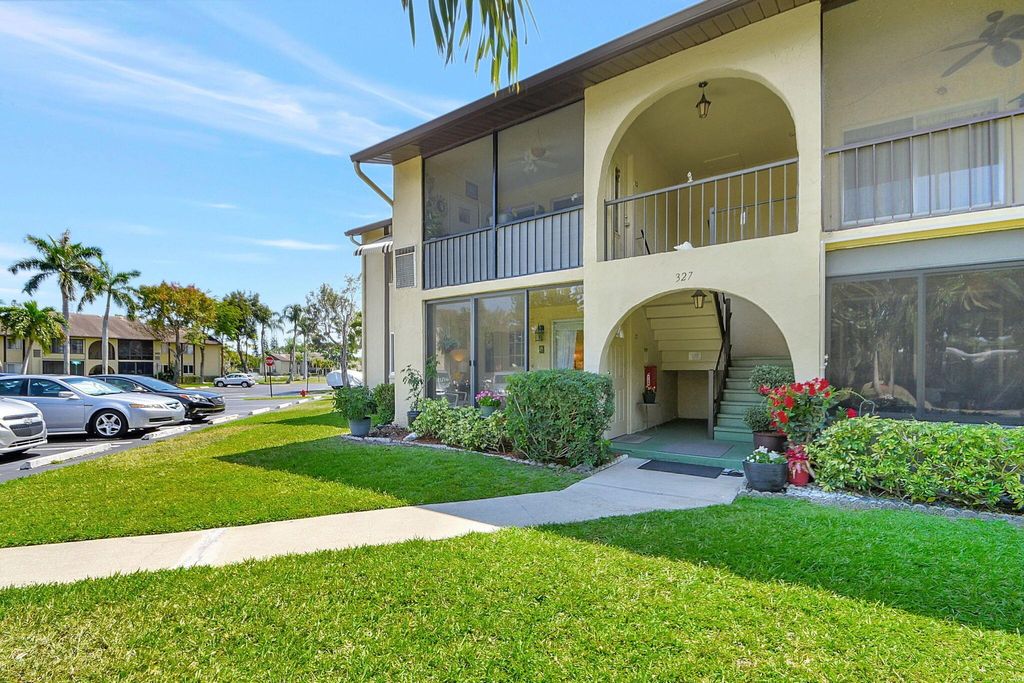 Photo of 327 Pine Ridge Circle #C-1, Greenacres, FL 33463 (MLS # R10979398)