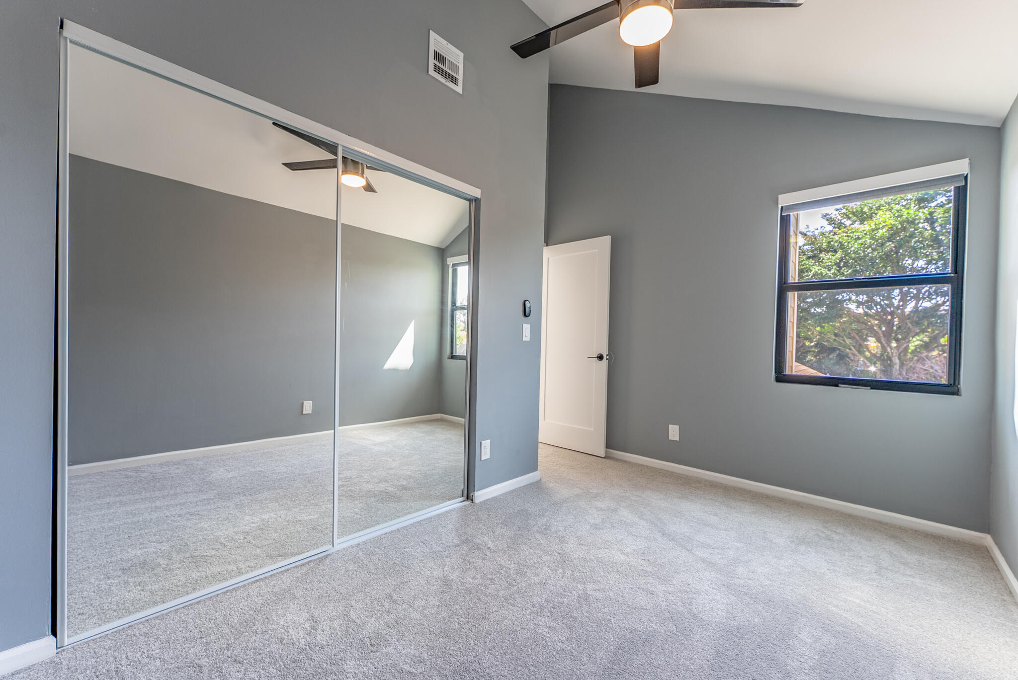 SUMMER WINDS OF JUPITER - Residential Lease