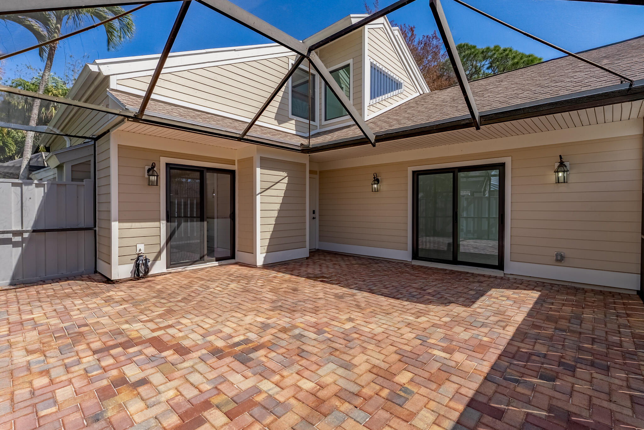 SUMMER WINDS OF JUPITER - Residential Lease