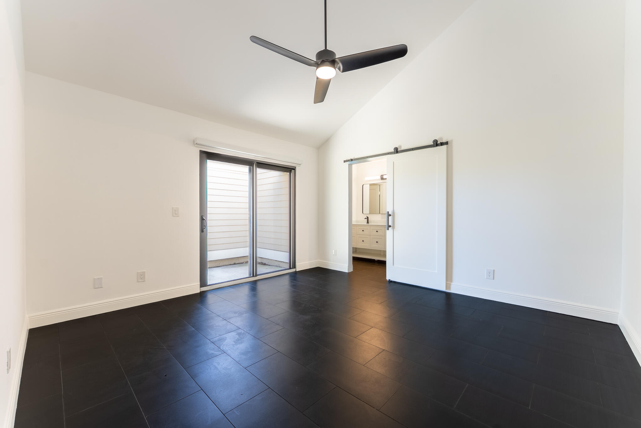 SUMMER WINDS OF JUPITER - Residential Lease