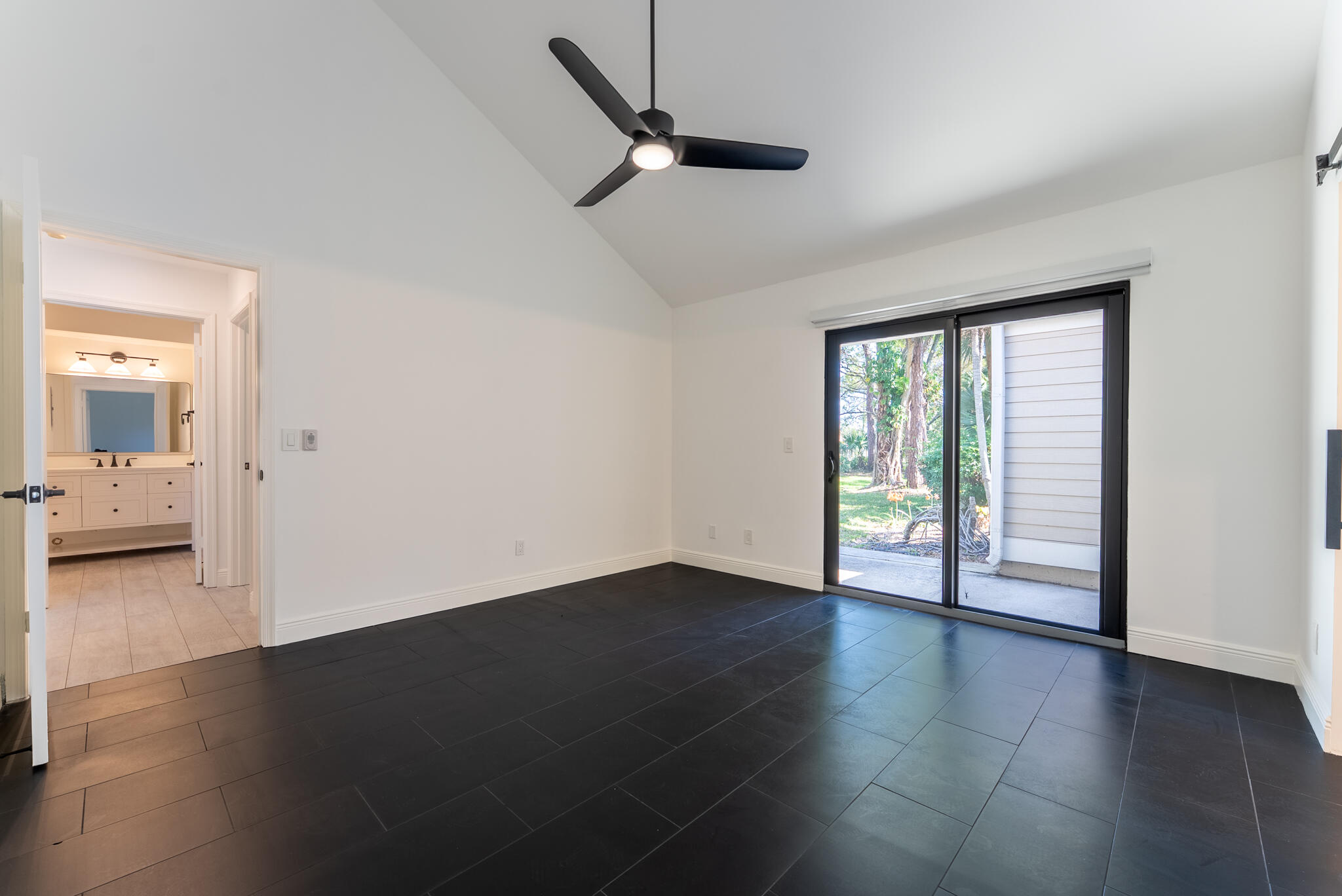 SUMMER WINDS OF JUPITER - Residential Lease