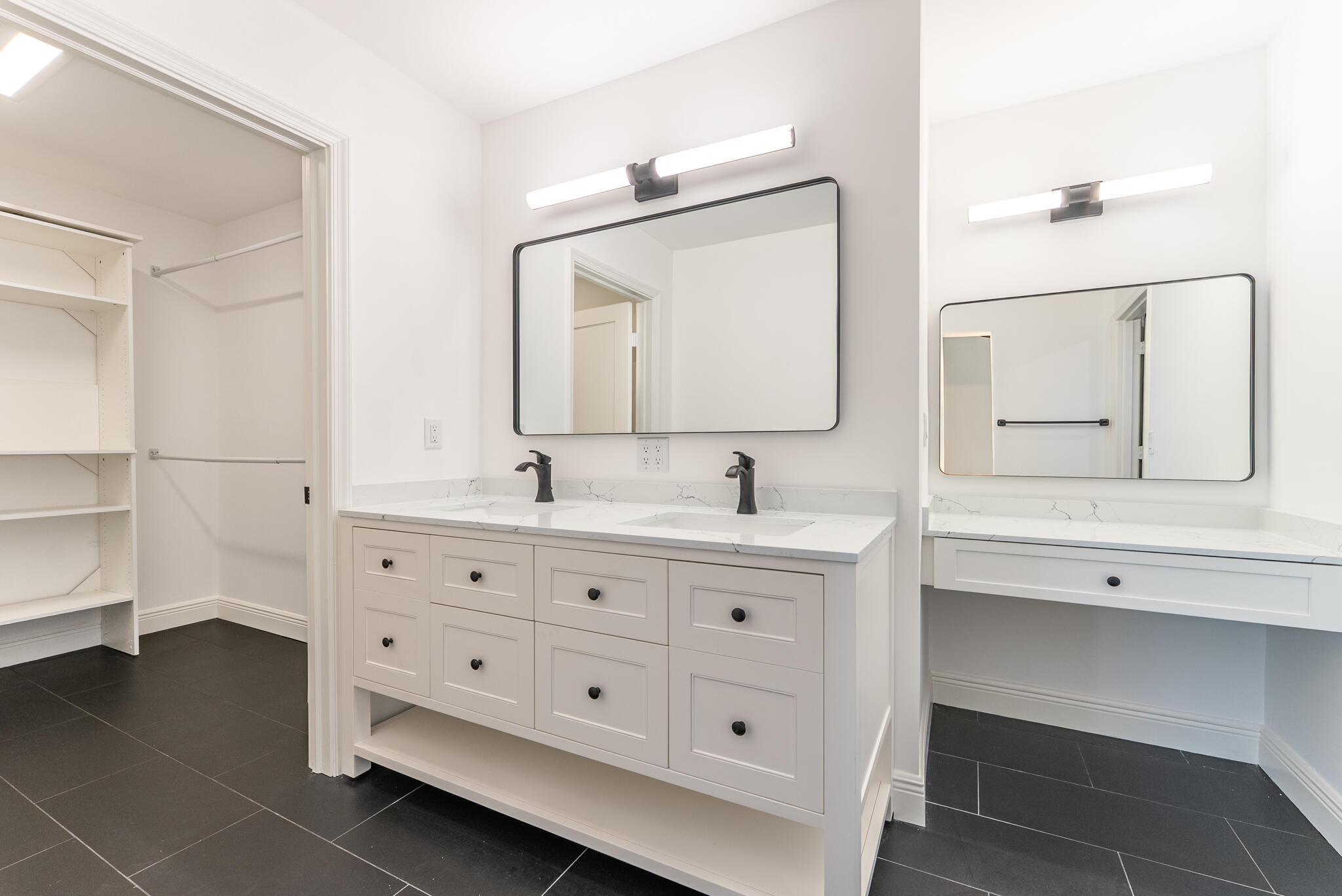 SUMMER WINDS OF JUPITER - Residential Lease