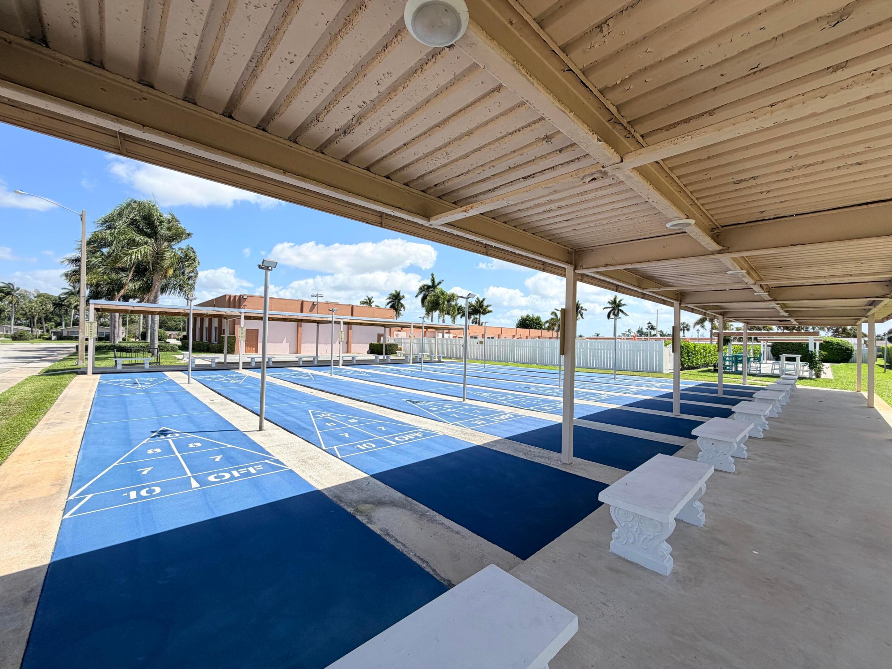 CRESTHAVEN VILLAS CONDO 27 - Residential Lease