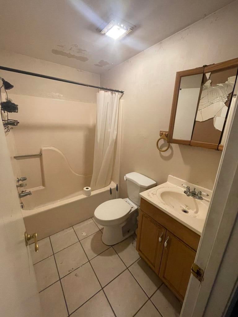 Photo of 3185 SW Crumpacker Street, Port Saint Lucie, FL 34953 (MLS # R11008300)
