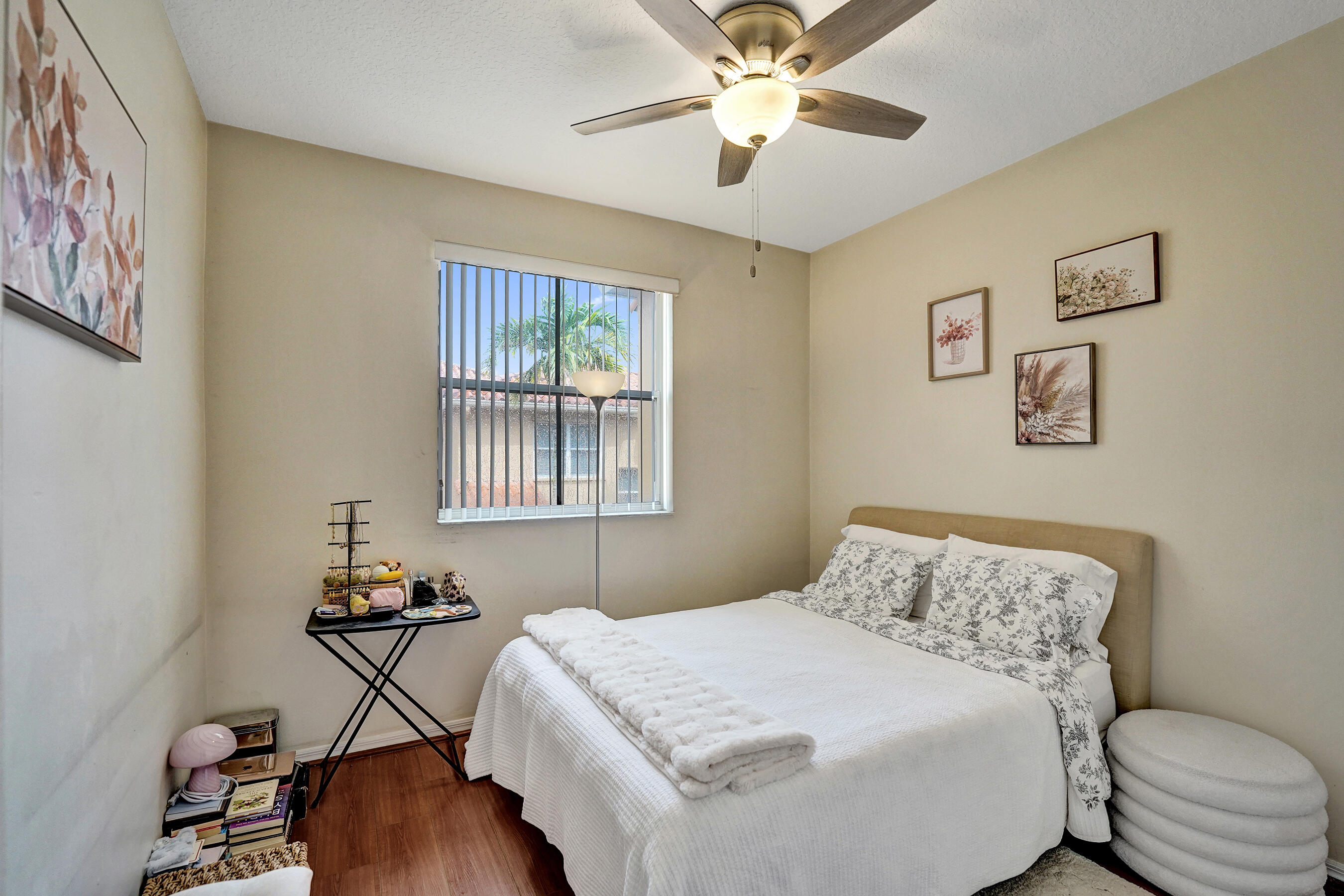 VILLAS AT HARBOR ISLES CONDO - Residential
