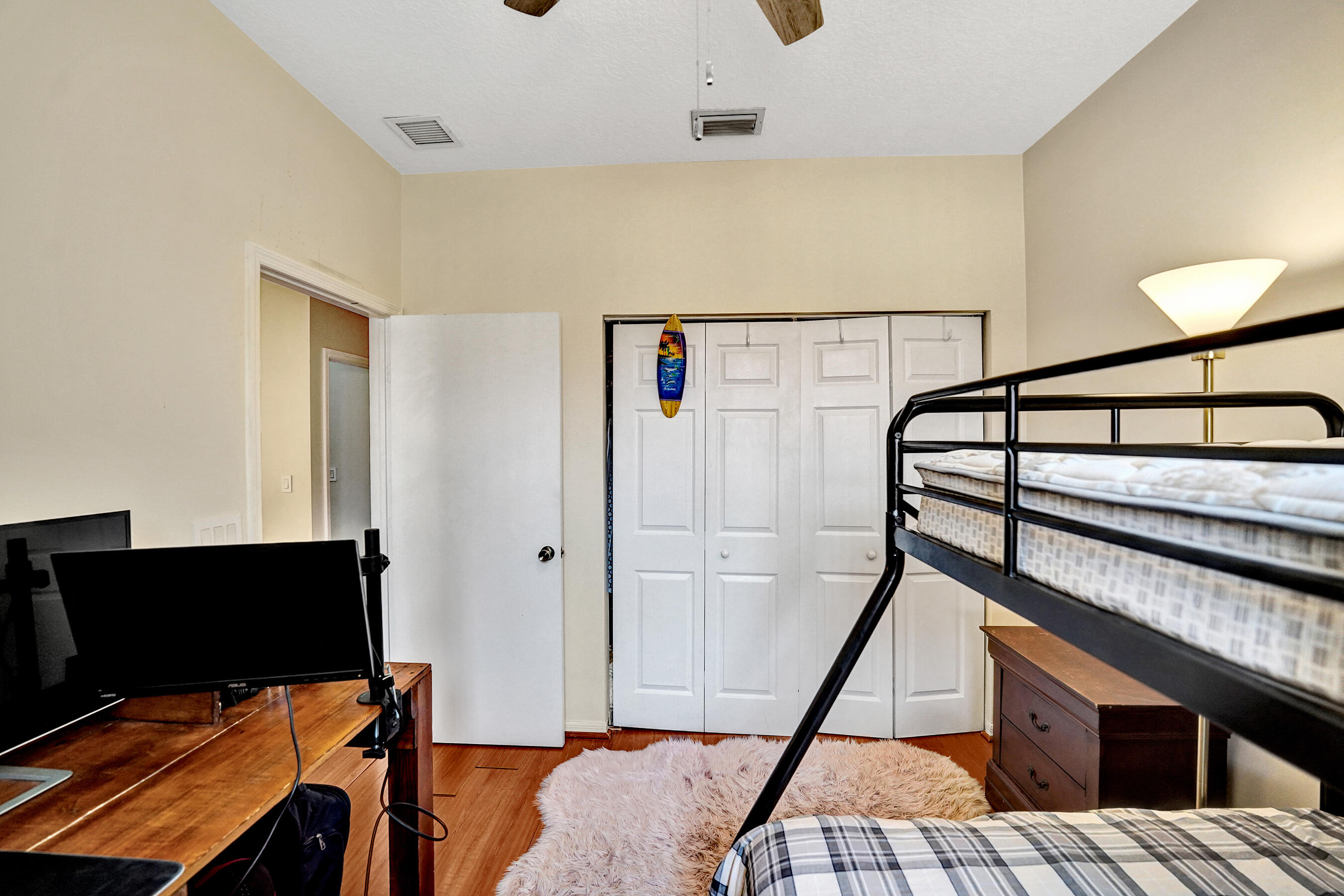VILLAS AT HARBOR ISLES CONDO - Residential