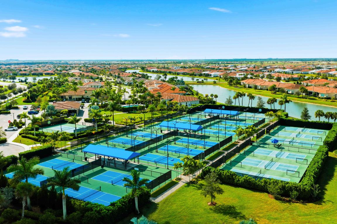 VERANO SOUTH POD A PLAT NO. 5 - Residential