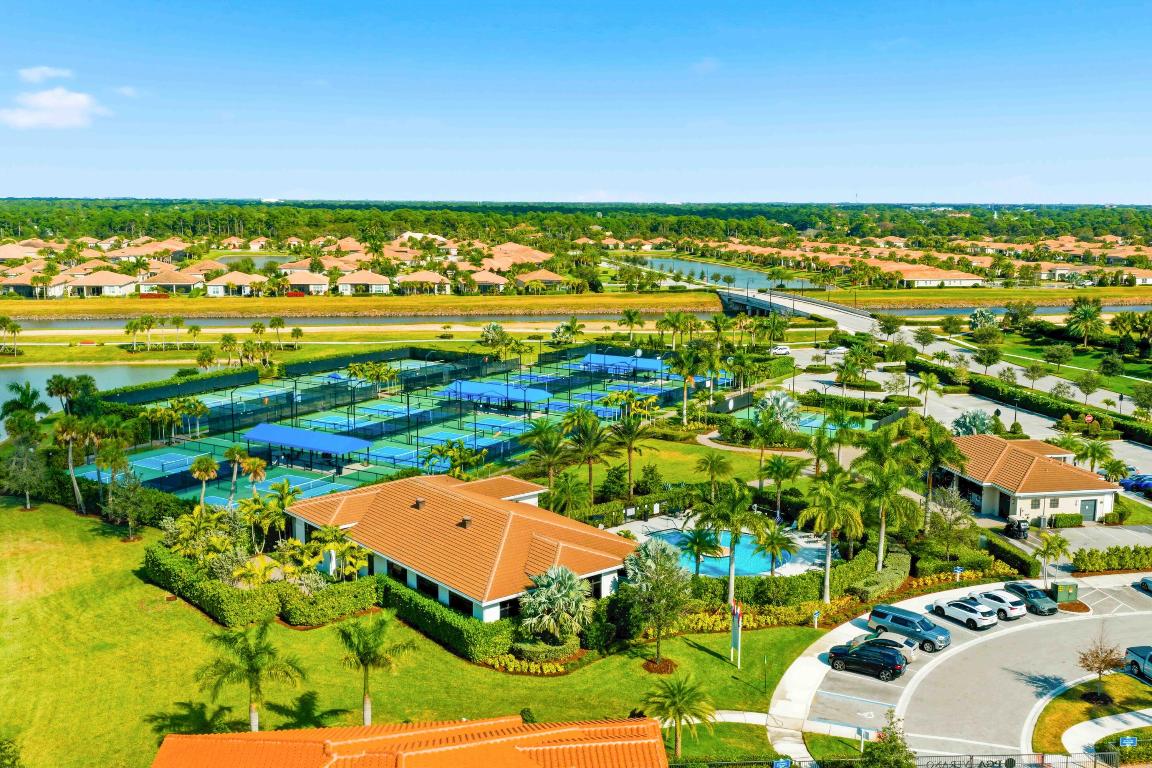 VERANO SOUTH POD A PLAT NO. 5 - Residential