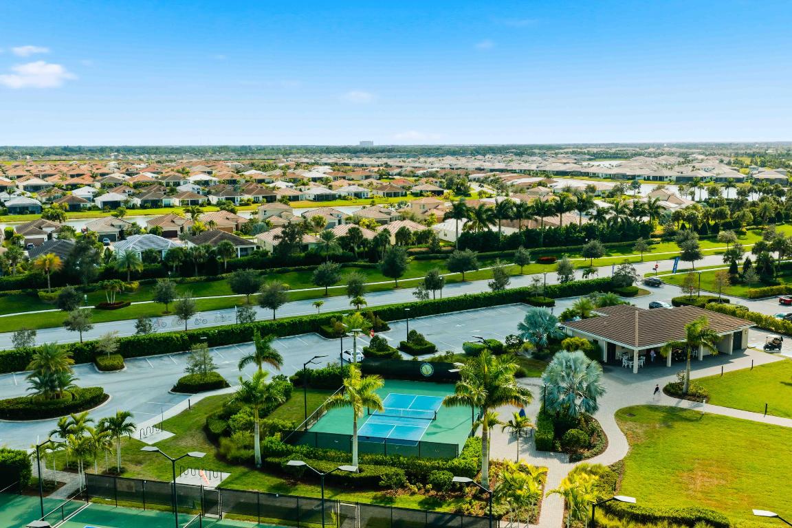 VERANO SOUTH POD A PLAT NO. 5 - Residential