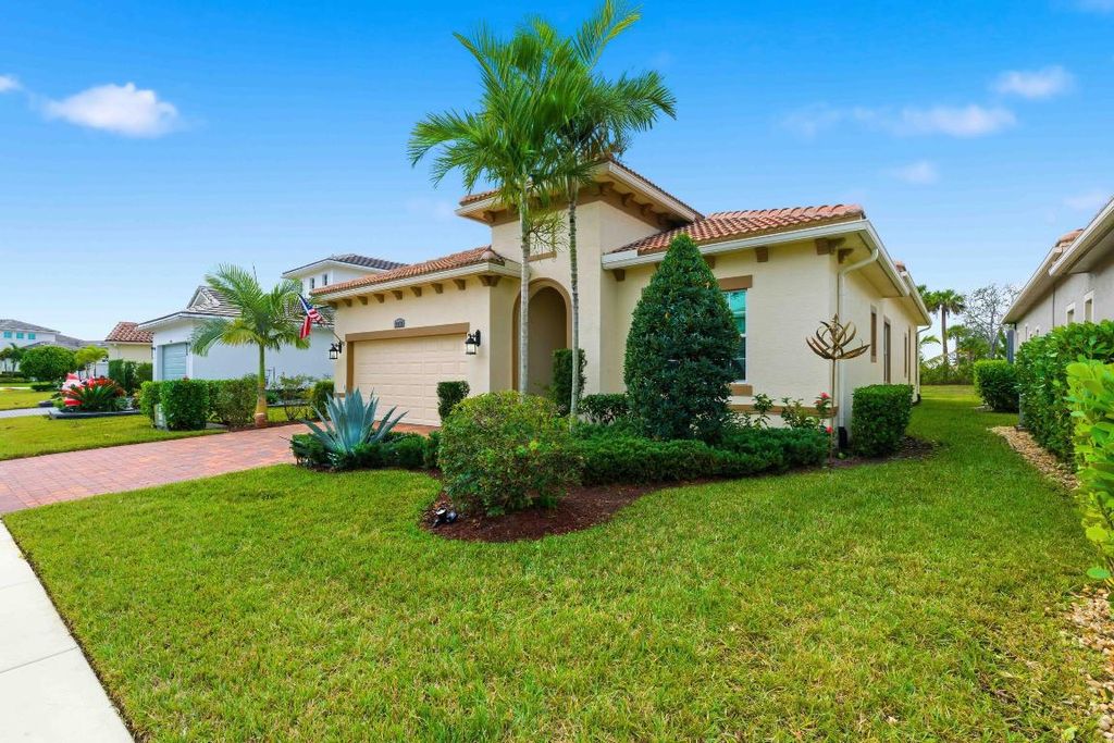 Photo of 11976 SW Vano Way, Port Saint Lucie, FL 34987 (MLS # R11146918)