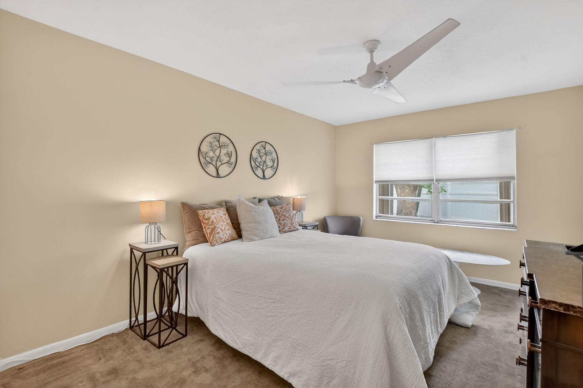 SANDALFOOT COVE SEC 11 - Residential